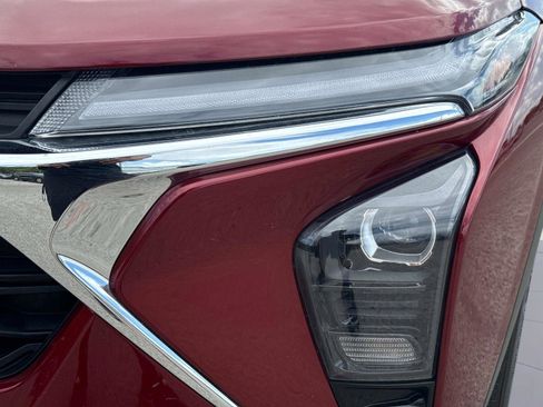 Used 2024 Chevrolet Trax LT image 10