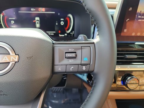 New 2026 Nissan Pathfinder Platinum AWD/4WD image 25