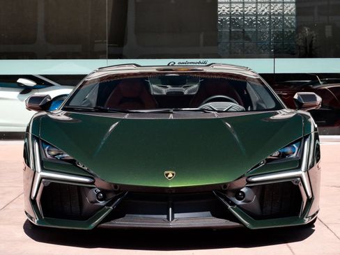Used 2025 Lamborghini Revuelto AWD/4WD image 5