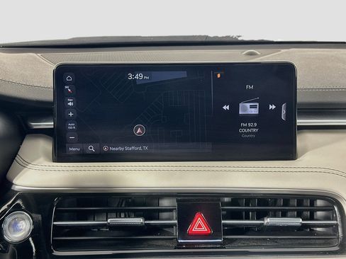 Used 2025 Genesis G70 2.5T RWD image 22
