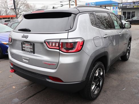 Used 2017 Jeep Compass Trailhawk image 5