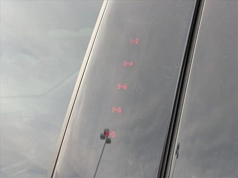 Used 2022 Ford Explorer XLT w/ Equipment Group 202A image 14