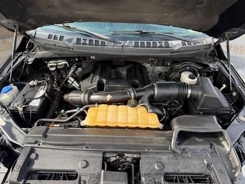 Used 2017 Ford F150 XLT AWD/4WD image 36