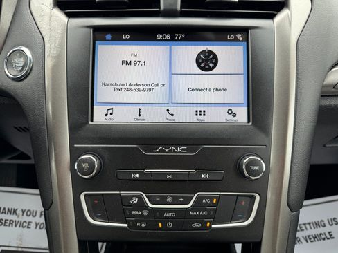 Used 2019 Ford Fusion SE w/ Equipment Group 151A FWD image 21