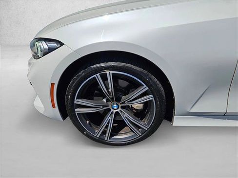 Used 2024 BMW 330i Sedan w/ Premium Package RWD image 21