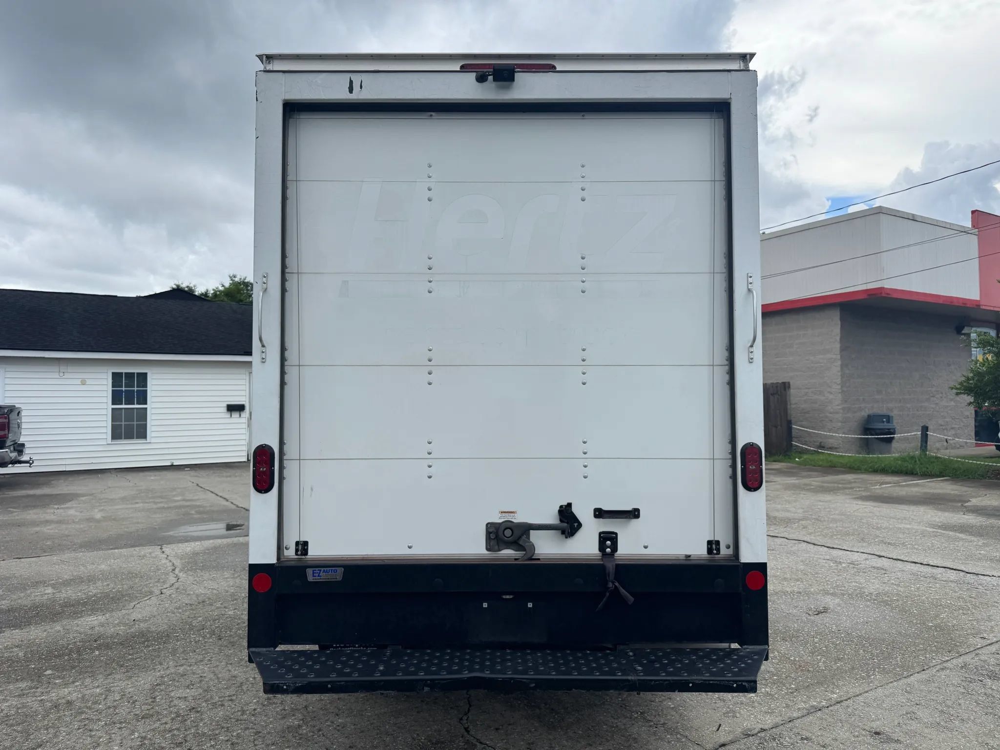 Used 2023 Ford Transit 350 DRW RWD image 8