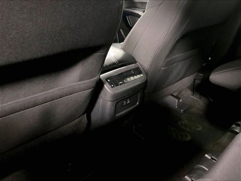 Certified 2024 Nissan Pathfinder SV image 27