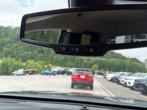 Used 2022 Chevrolet Colorado LT w/ Fleet Safety Package RWD image 33