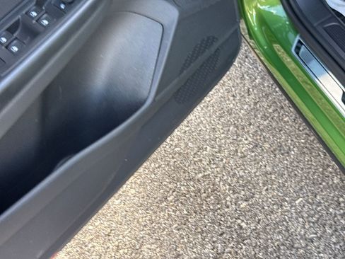 Certified 2025 Volkswagen Taos SE image 17