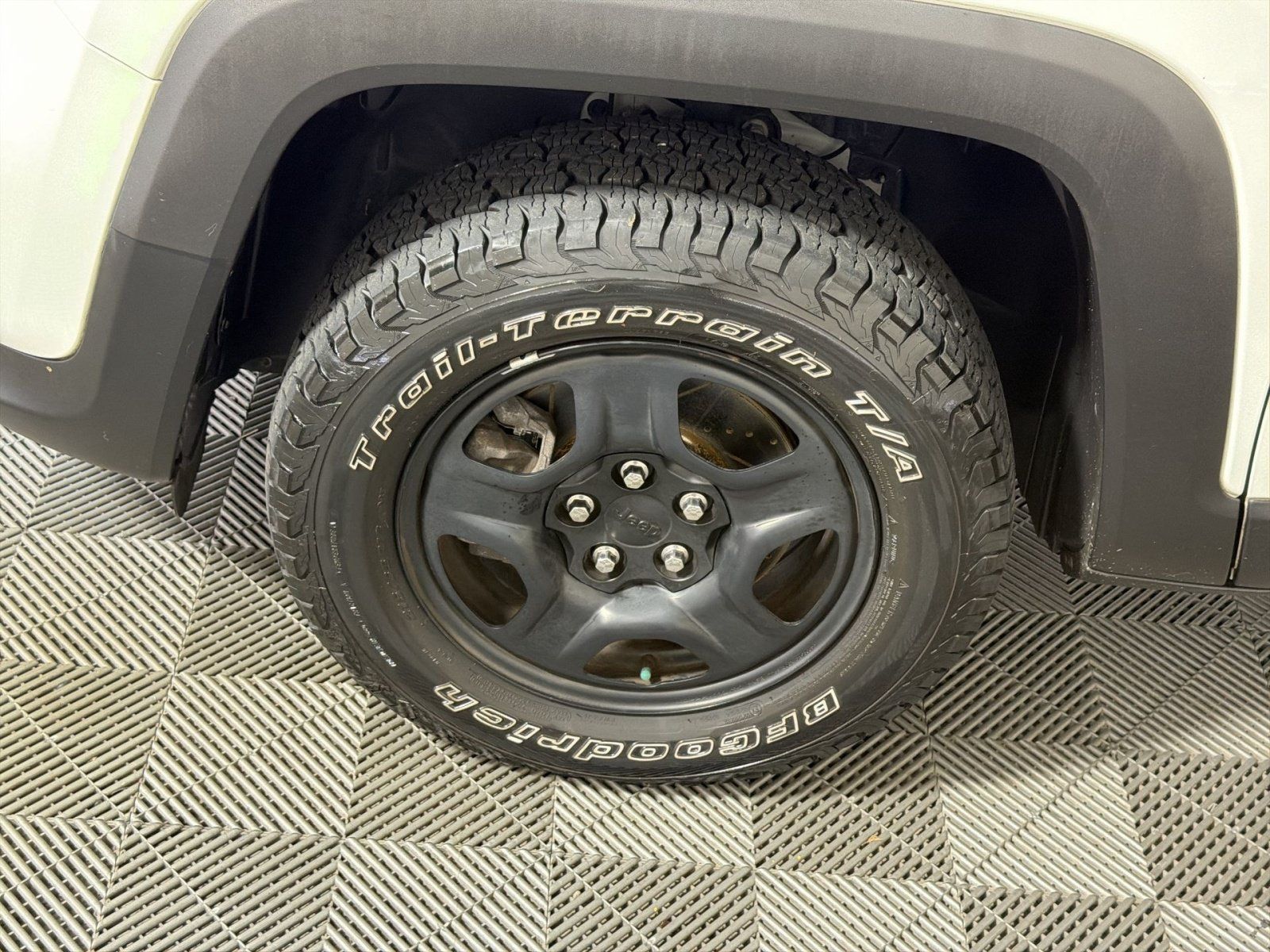 Used 2019 Jeep Renegade Sport AWD/4WD image 12