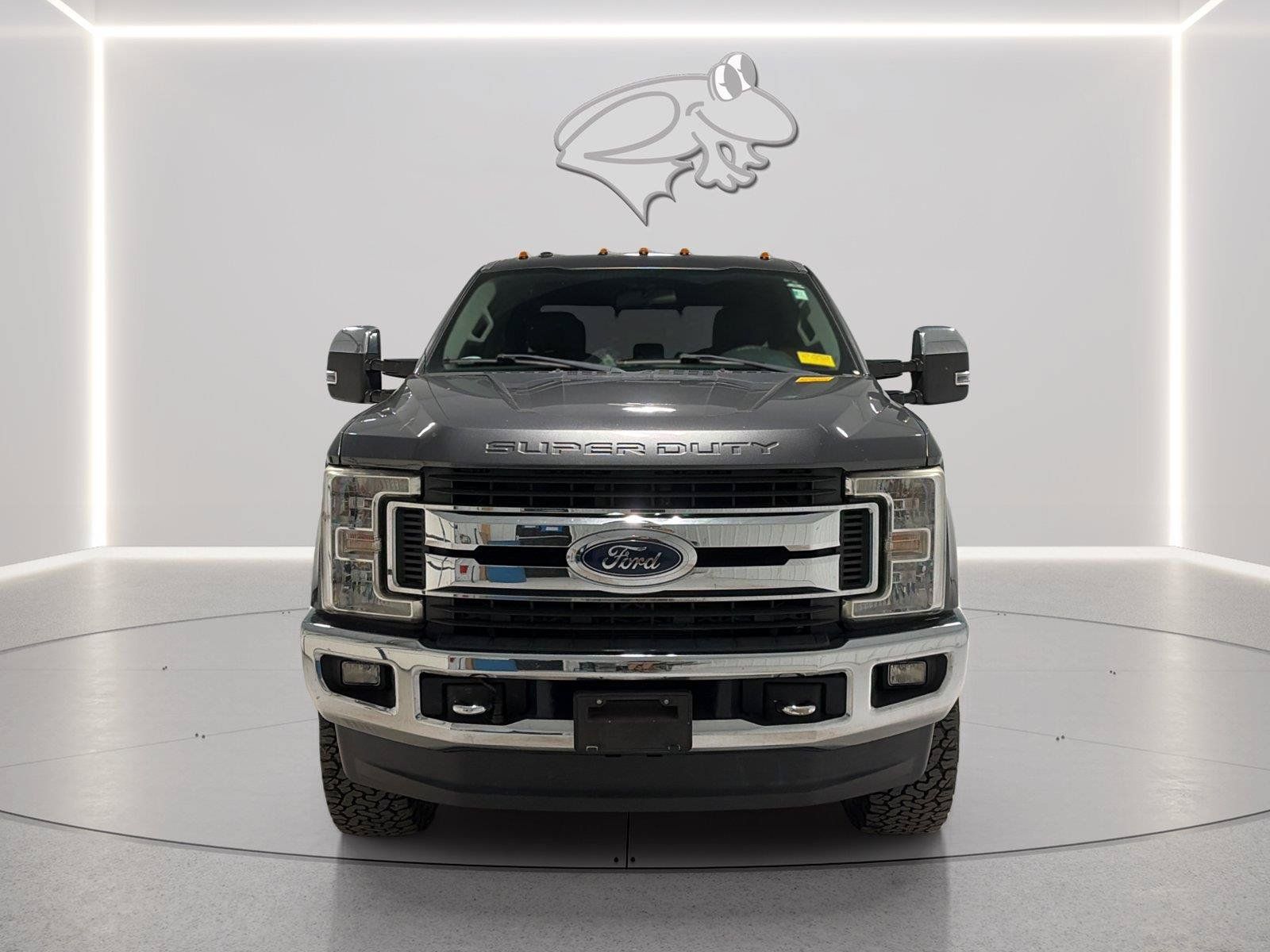Used 2017 Ford F250 XLT w/ XLT Premium Package AWD/4WD image 8