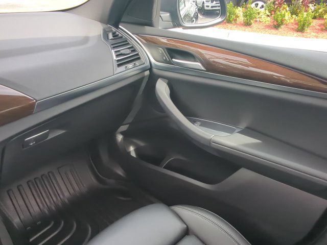 Used 2023 BMW X4 xDrive30i AWD/4WD image 19