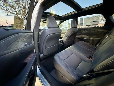 New 2026 Lexus RX 450h AWD image 32