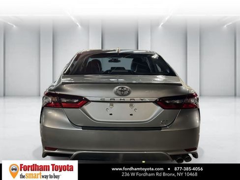 Used 2023 Toyota Camry SE w/ Cold Weather Package image 6