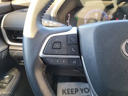Used 2025 Toyota Grand Highlander AWD image 26