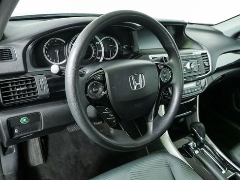 Used 2016 Honda Accord LX image 4