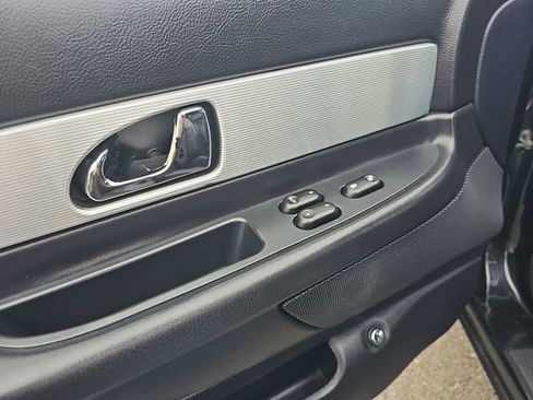 Used 2004 Ford Thunderbird RWD image 20