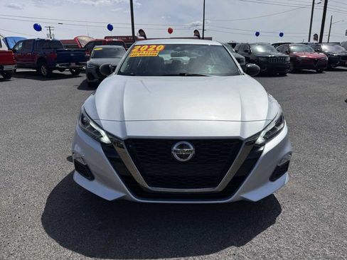 Used 2020 Nissan Altima 2.5 SR FWD image 2