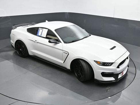 Used 2020 Ford Mustang Shelby GT350 w/ Technology Package image 48