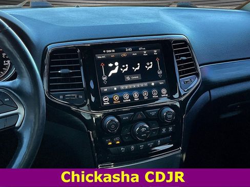 Used 2021 Jeep Grand Cherokee Laredo X image 9