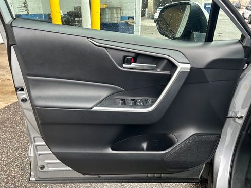 Used 2023 Toyota RAV4 XLE image 8
