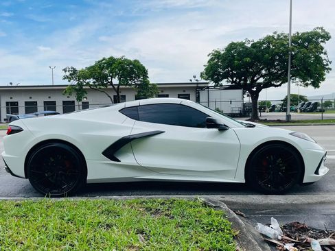 Used 2022 Chevrolet Corvette Stingray Coupe w/ 1LT RWD image 6