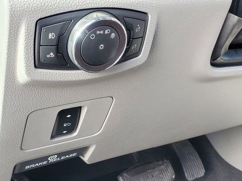 Certified 2019 Ford F250 XLT w/ XLT Premium Package image 9