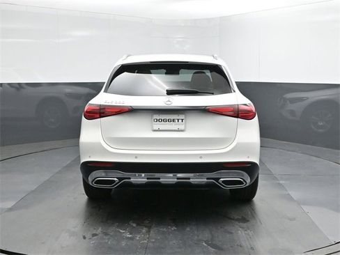 New 2025 Mercedes-Benz GLC 300 image 8