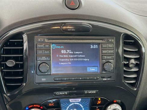 Used 2014 Nissan Juke SL AWD/4WD image 15