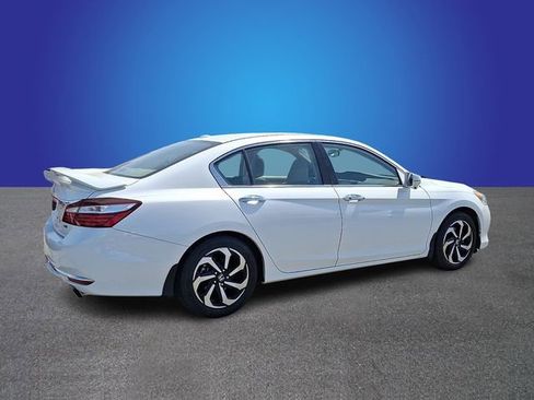 Used 2017 Honda Accord EX-L image 4