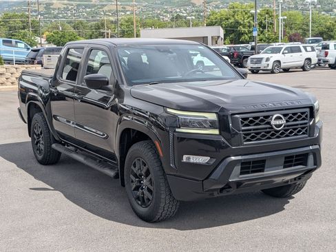 Used 2023 Nissan Frontier SV w/ Midnight Edition Package AWD/4WD image 8