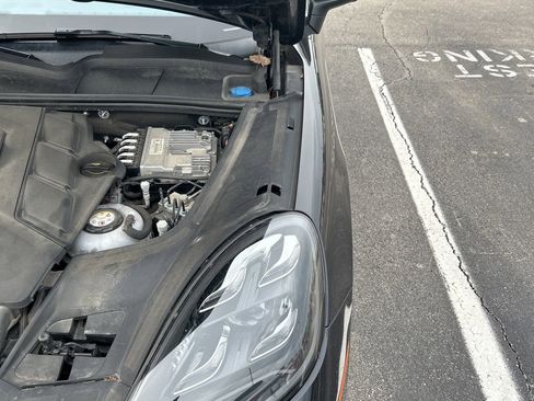 Used 2019 Porsche Cayenne E-Hybrid AWD/4WD image 15