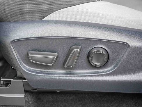 Used 2024 Toyota Tacoma TRD Sport w/ TRD Sport Upgrade Package image 26