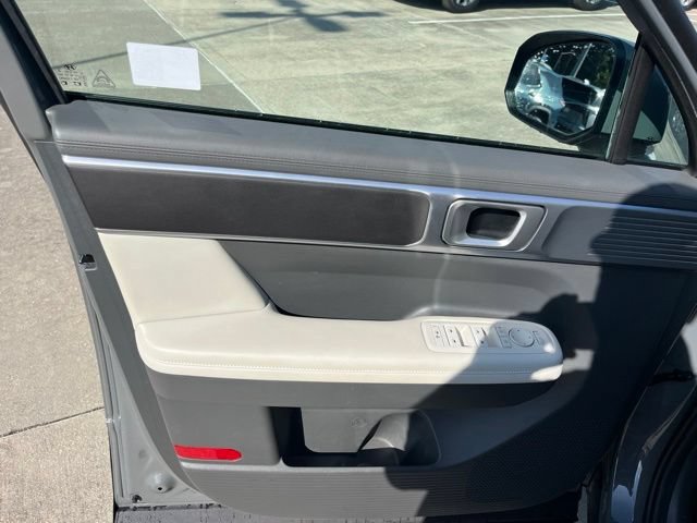Used 2024 Hyundai Santa Fe SEL FWD image 13