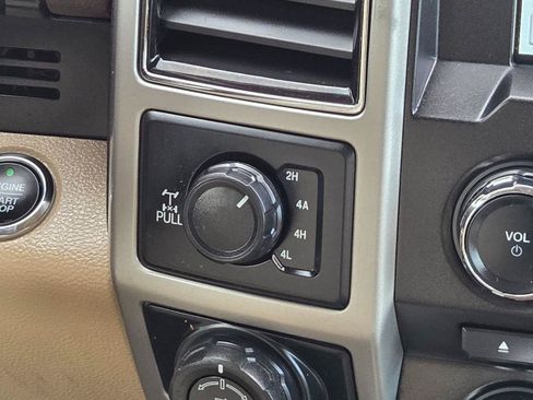 Used 2018 Ford F150 Lariat AWD/4WD image 23