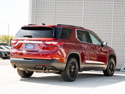 Used 2021 Chevrolet Traverse LT AWD/4WD image 4
