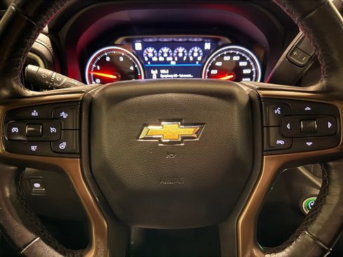 Used 2022 Chevrolet Silverado 2500 High Country w/ Safety Package II AWD/4WD image 21