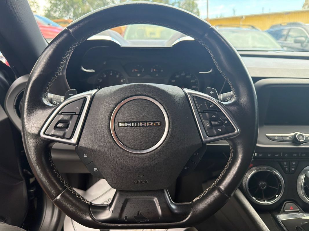 Used 2020 Chevrolet Camaro LT RWD image 28