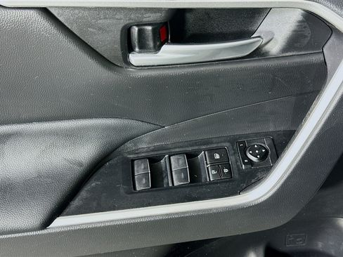 Used 2023 Toyota RAV4 XLE w/ Convenience Package FWD image 14