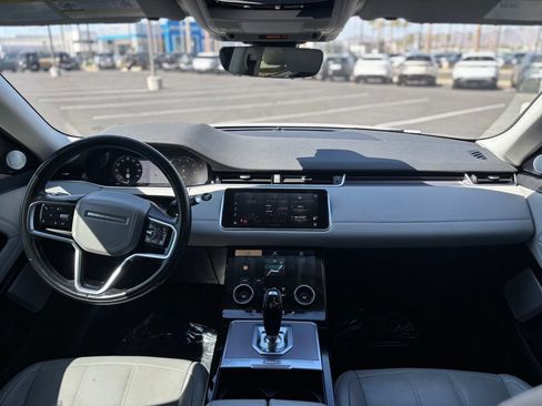 Used 2023 Land Rover Range Rover Evoque SE AWD/4WD image 10