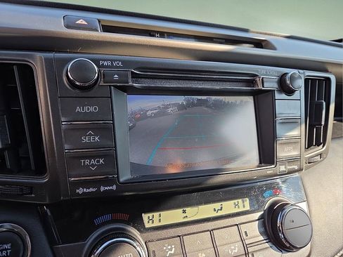 Used 2013 Toyota RAV4 Limited image 19