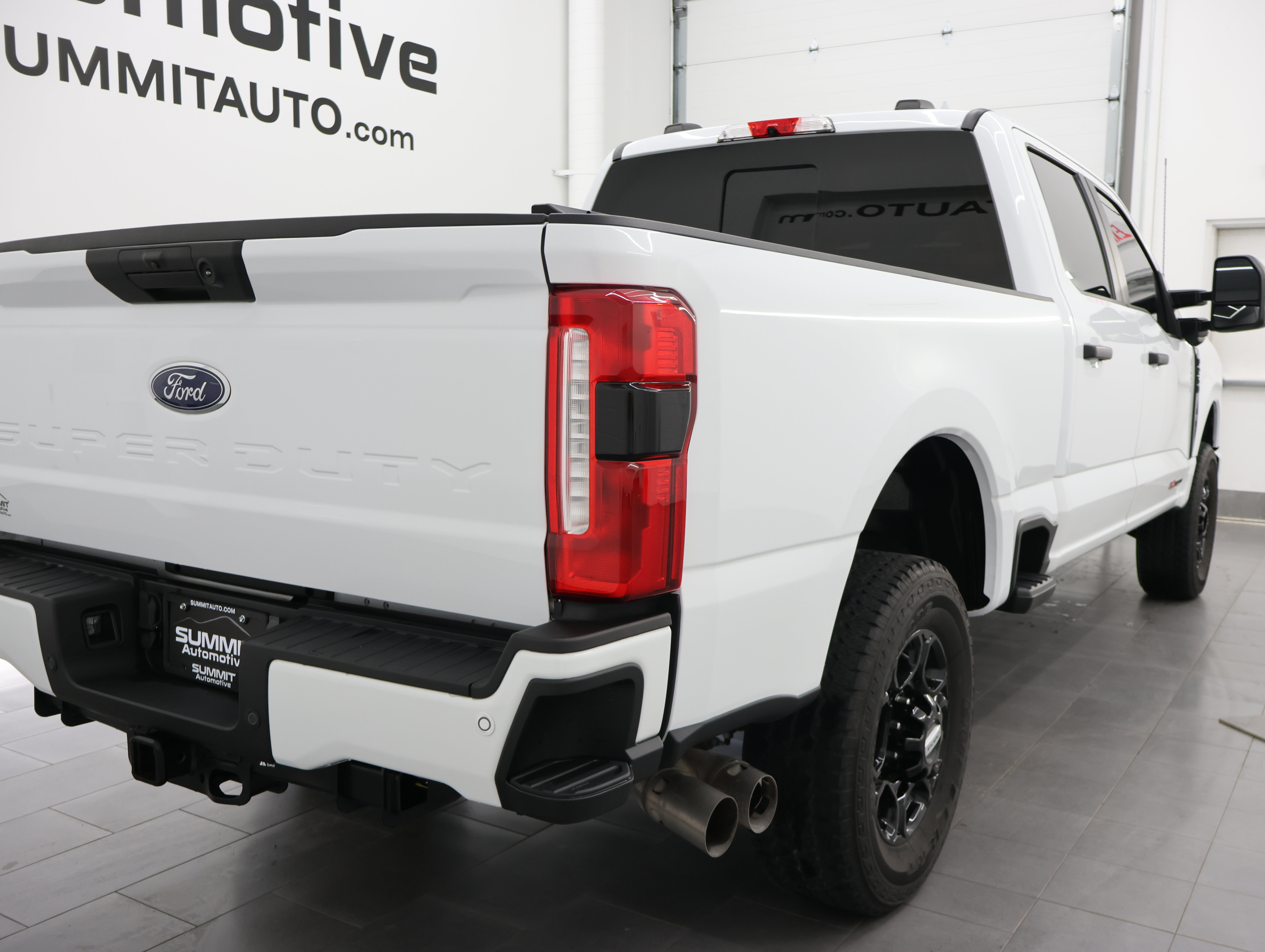 Used 2024 Ford F250 XL w/ STX Appearance Package AWD/4WD image 4