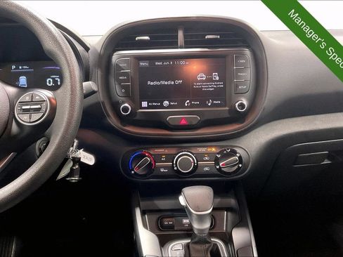 Used 2025 Kia Soul LX FWD image 7