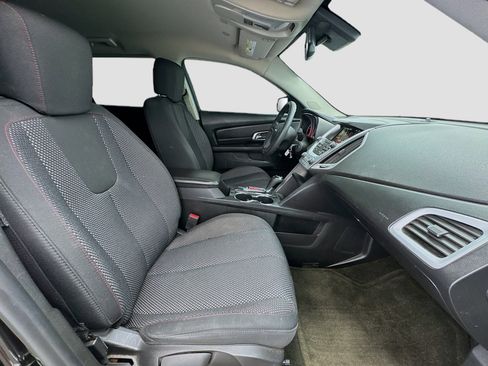 Used 2017 GMC Terrain SLE image 18