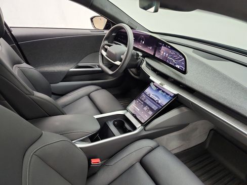 Used 2024 Lucid Air Touring AWD/4WD image 18