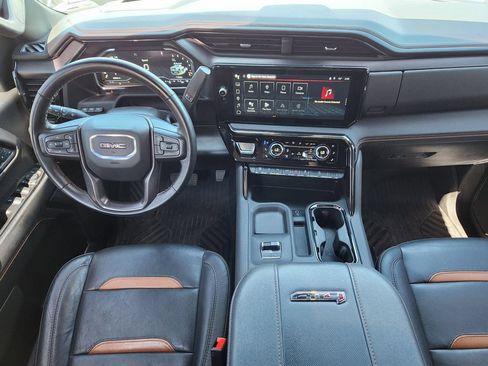 Used 2024 GMC Sierra 2500 AT4 w/ AT4 Premium Plus Package AWD/4WD image 13