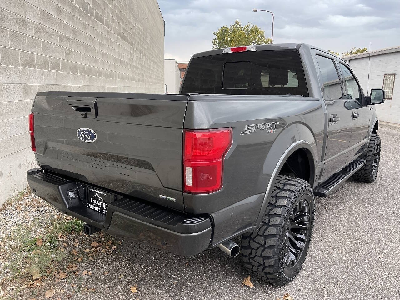 Used 2019 Ford F150 Lariat w/ Equipment Group 502A Luxury AWD/4WD image 20
