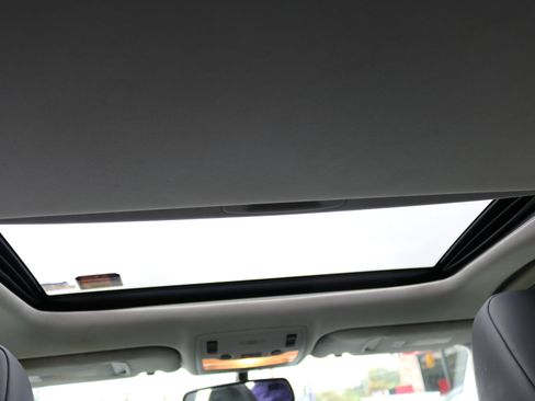 Used 2016 Lexus IS 200t image 34