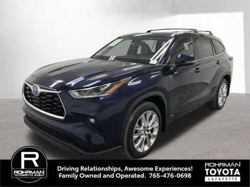 Used 2022 Toyota Highlander Limited image 2