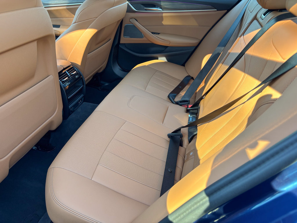 Certified 2023 BMW 530i xDrive w/ Premium Package AWD/4WD image 47
